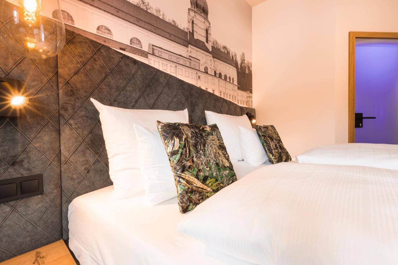 Hotel-Restaurant Am Paulusbogen Passau Bagian luar foto