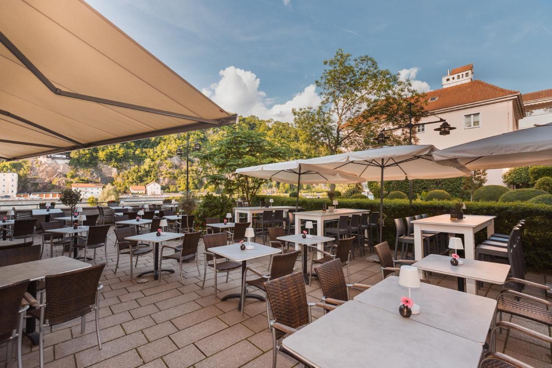 Hotel-Restaurant Am Paulusbogen Passau Bagian luar foto